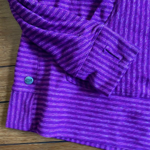 Outdoor research Mikala LS shirt.  Purple size medium   Long sleeve pullover. - Picture 4 of 9